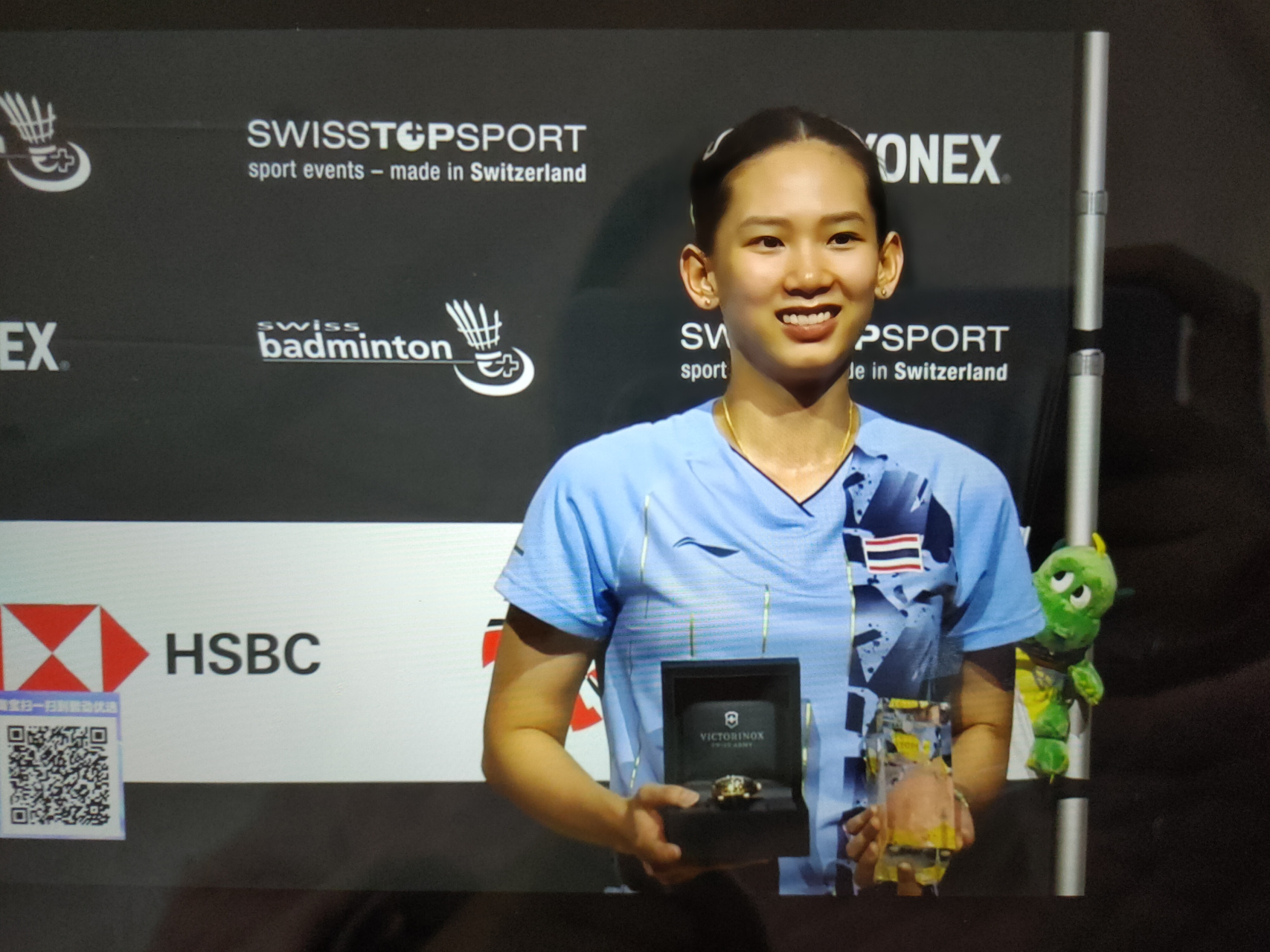 争中保持了 争中保持了