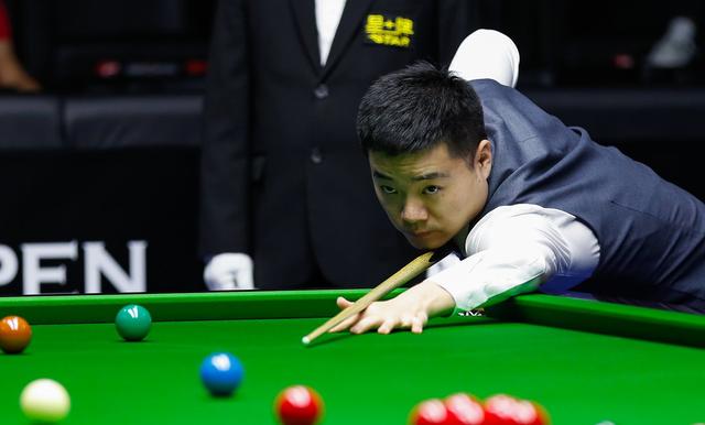 全场观众的 全场观众的