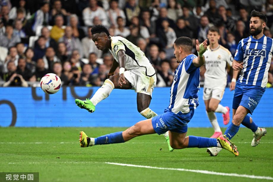 反击屡屡受 反击屡屡受