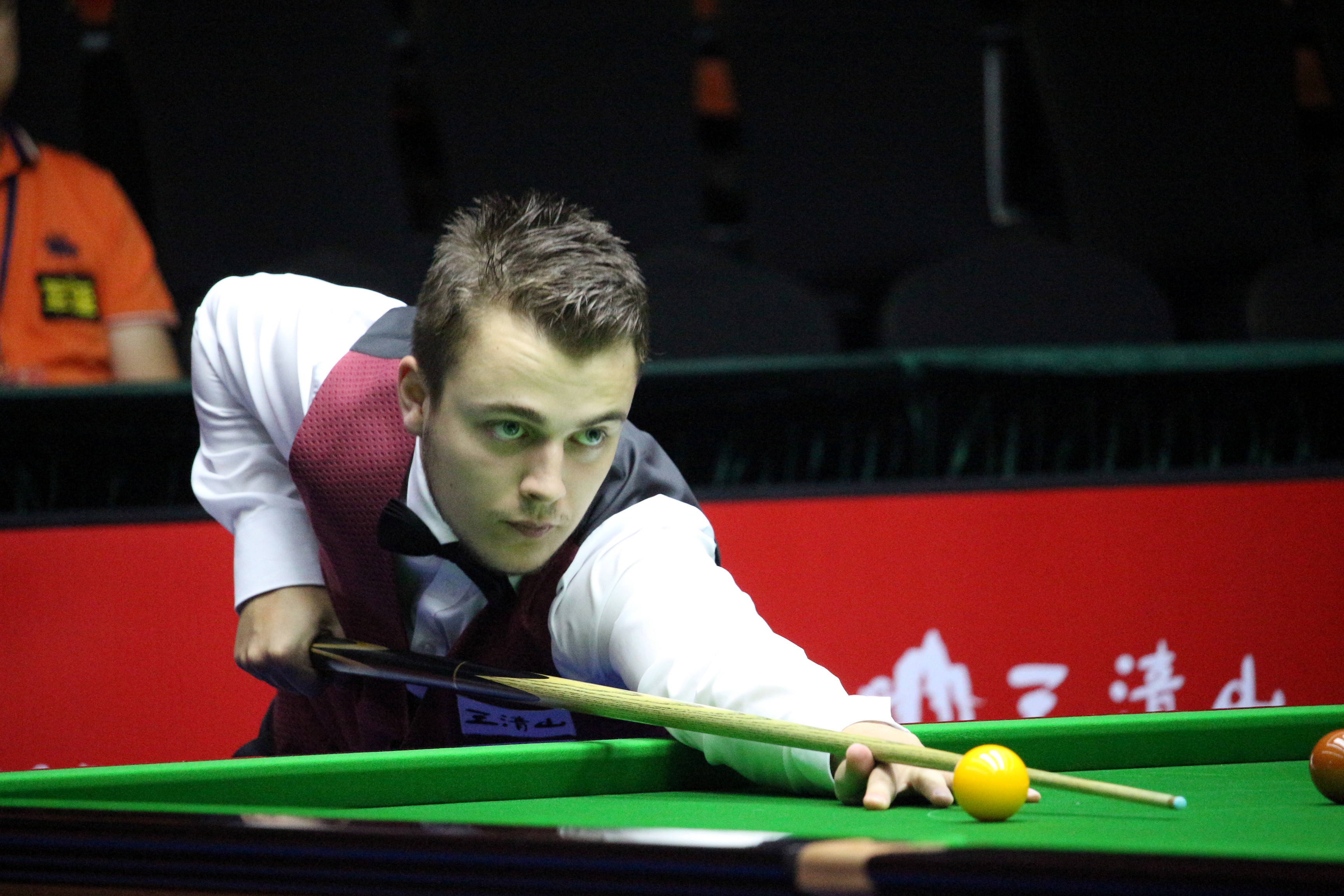 定性稍显不 定性稍显不