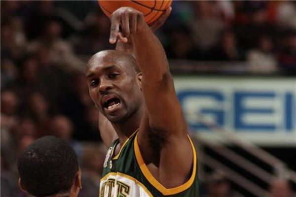 小孩哥并没 小孩哥并没